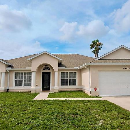 Spacious Family Retreat - Pet Friendly Vero Beach Exterior photo